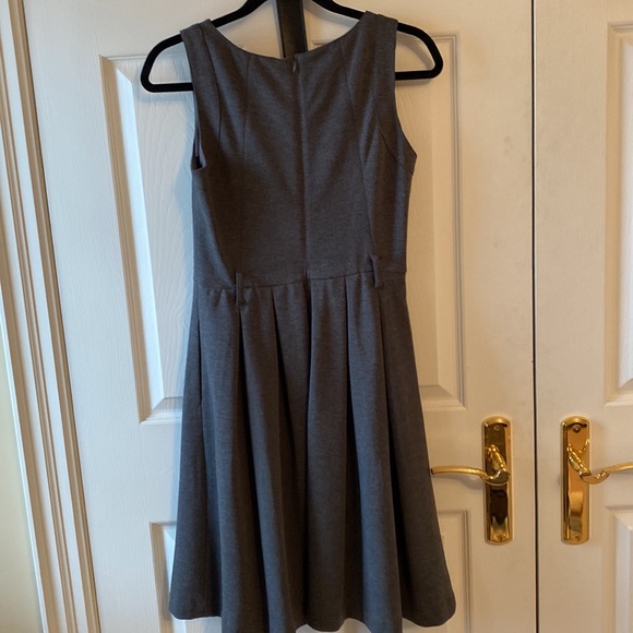 Lauren grey dress - Picture 5 of 11
